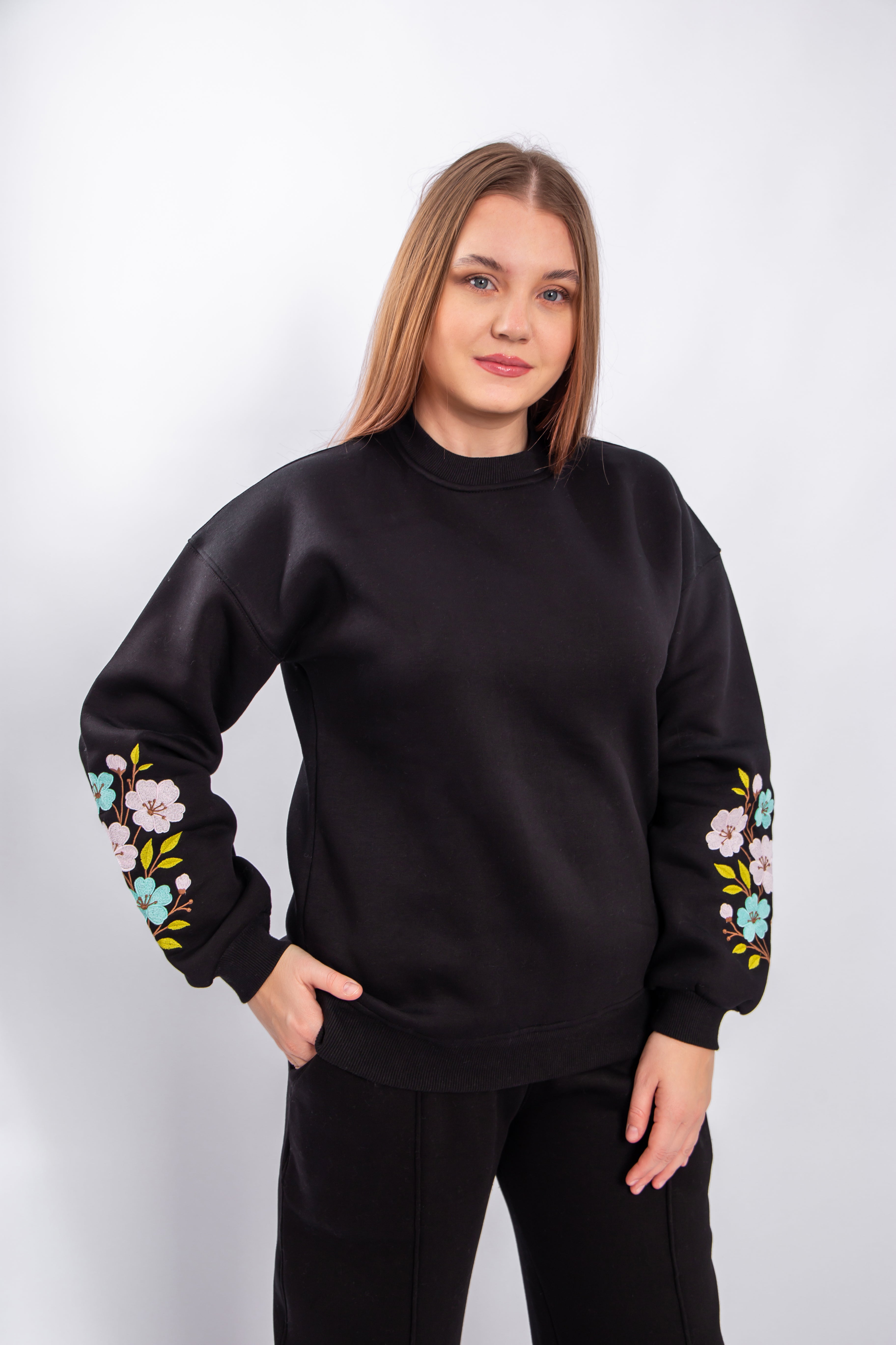 Floral Embroidered Sweatshirt