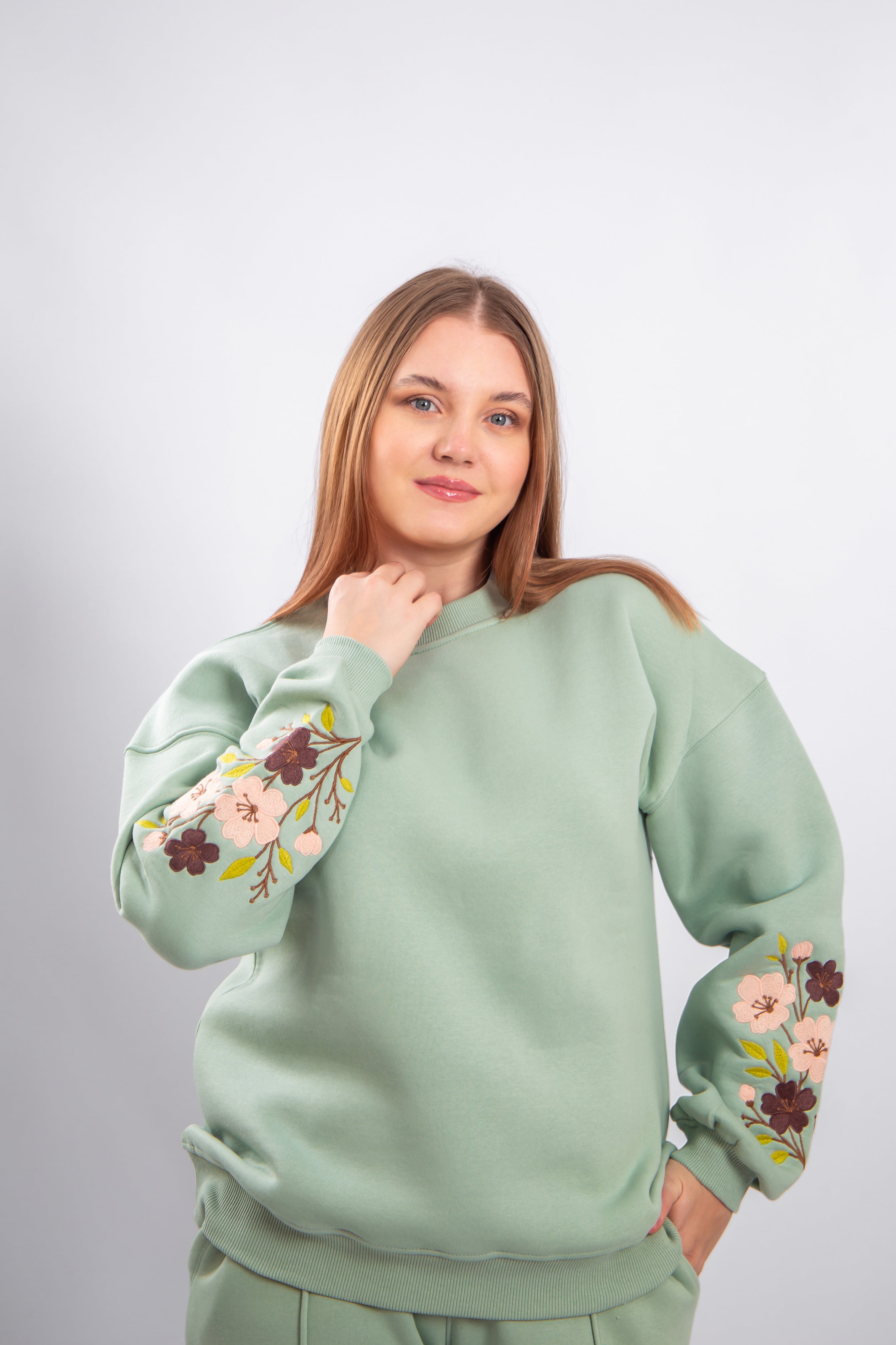 Floral Embroidered Sweatshirt