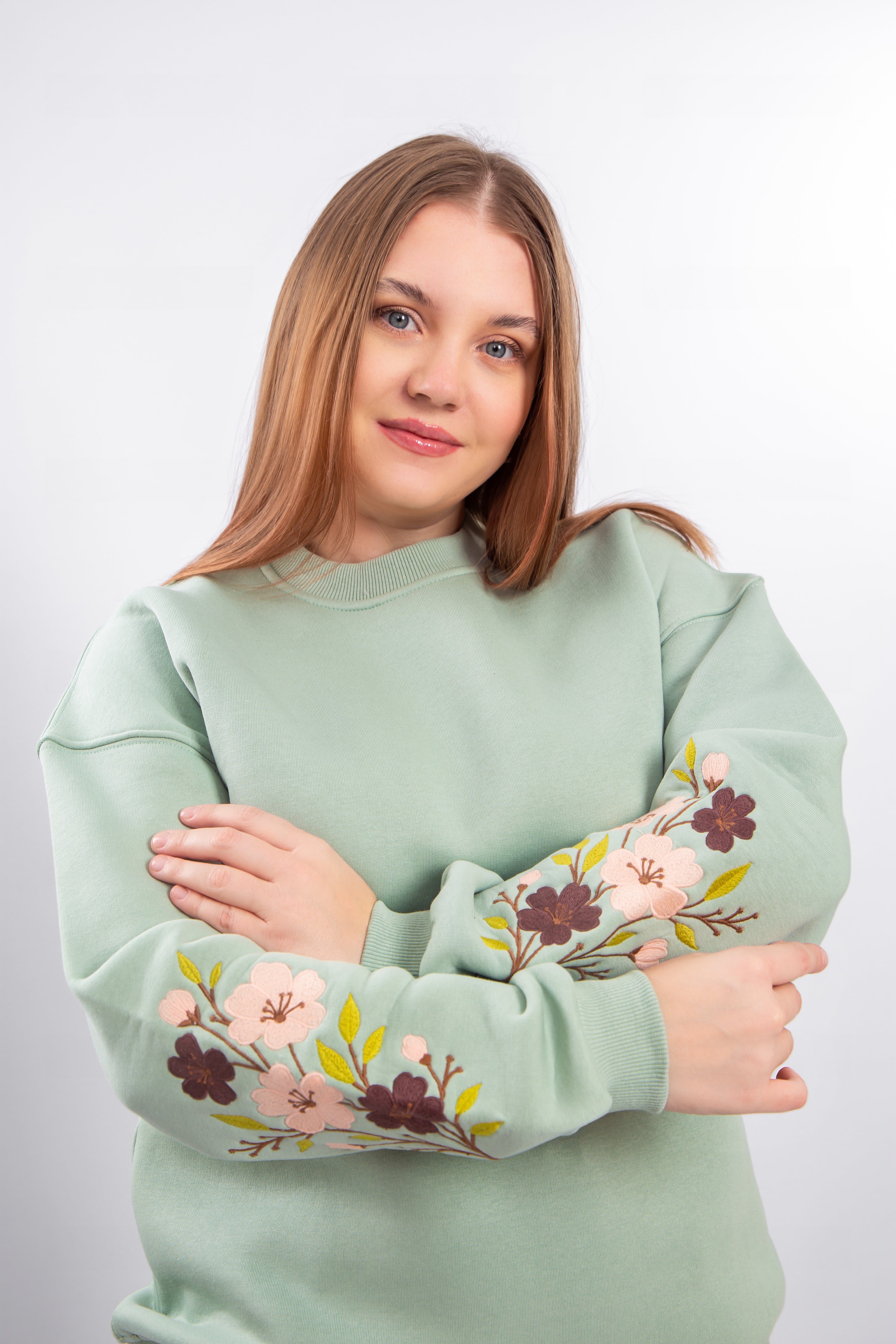 Floral Embroidered Sweatshirt