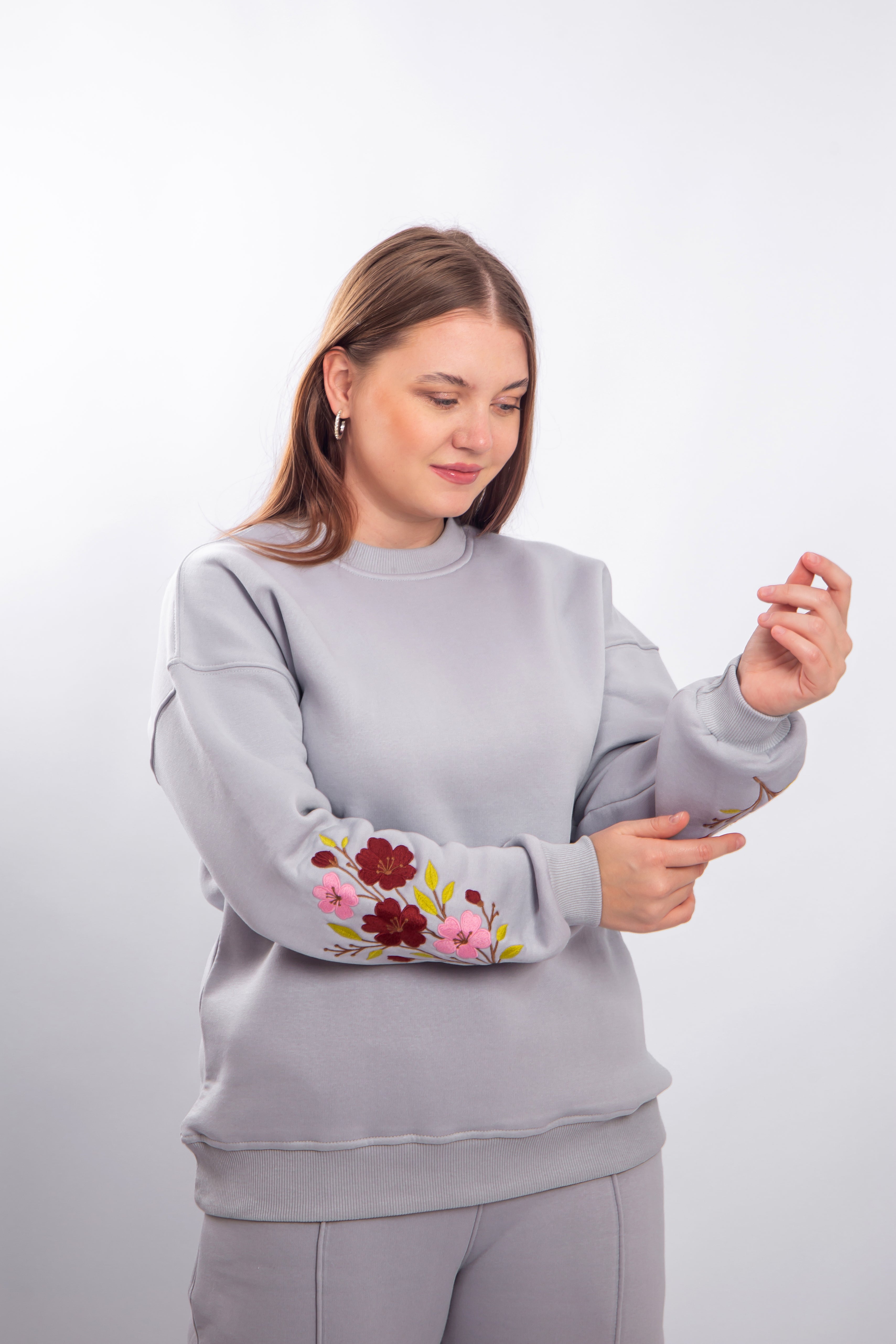 Floral Embroidered Sweatshirt